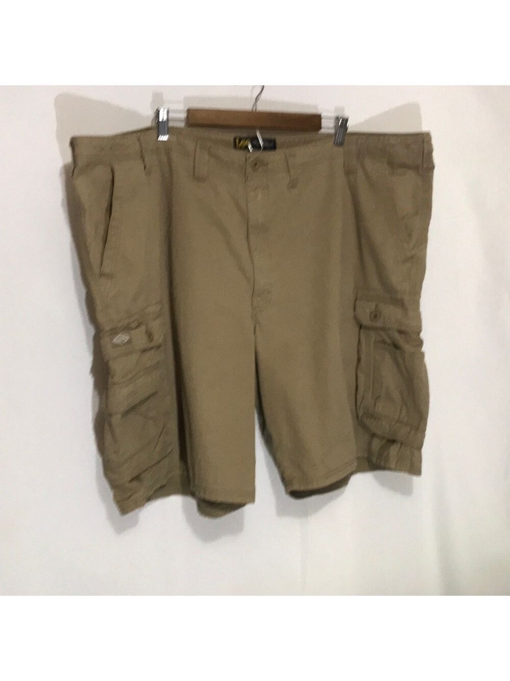 Men's Khaki Cargo Shorts - Relaxed Fit Sz 52